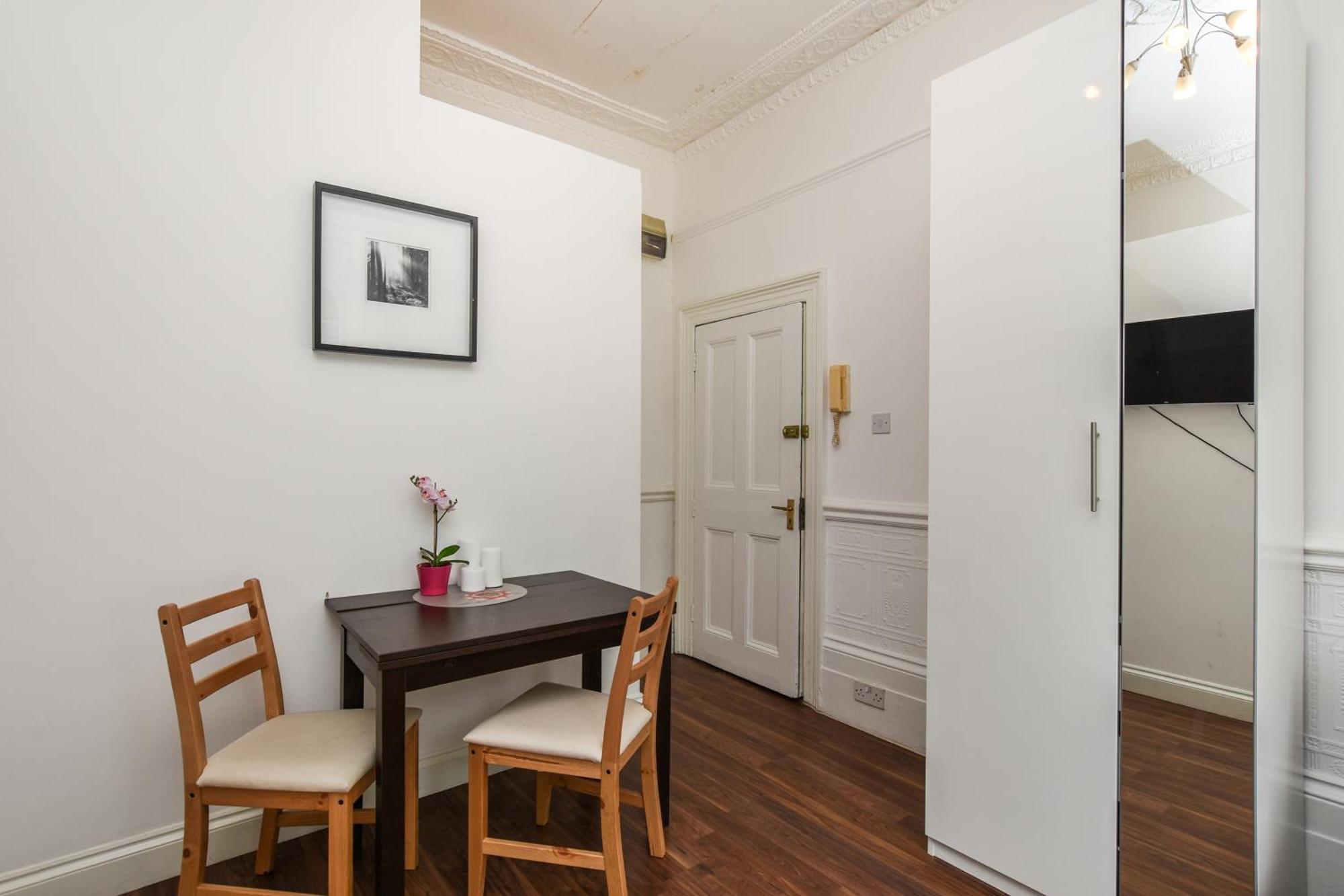 Lovely With Park View In Camden Kings Cross Zone1 Apartment London